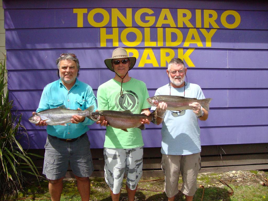 Tongariro Holiday Park Нашенал-Парк Екстер'єр фото